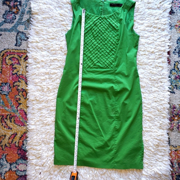 Dress - Picture 4 of 7